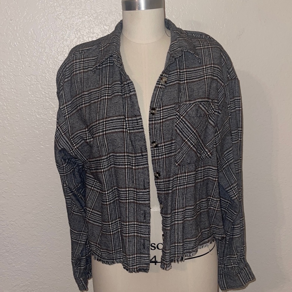 plaid top with pocket